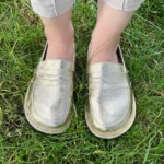 gold-color-food-wear-barefoot-2