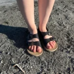 open toe sandals barefoot (1)