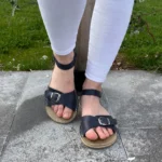 Navy blue open toe sandals barefoot (4)