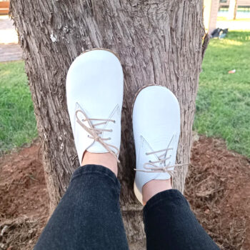 Women’s Earthing White Barefoot Oxford Shoes