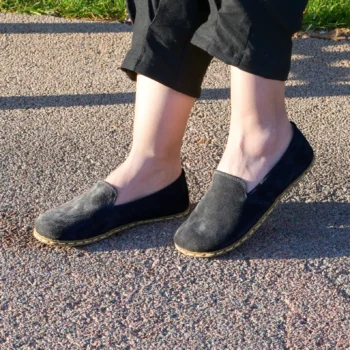 Women's Earthing Black Suede Barefoot Loafer