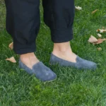 women-gray-suede-loafer-32gf